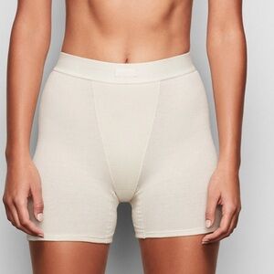 Skims Cotton Rib “Bone” Boxer (3X)